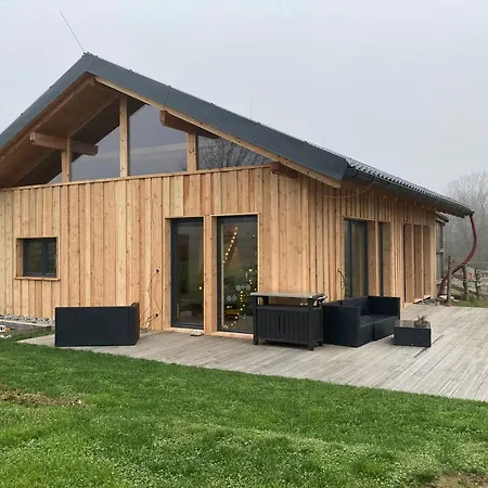 Holiday home Dum Splnenych Prani