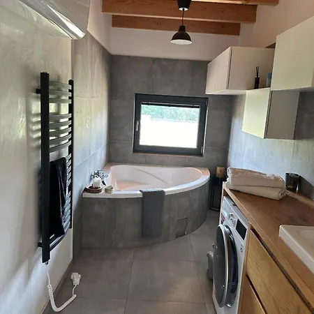 Holiday home Dum Splnenych Prani *